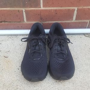 Brooks Adrenaline GTS 19 running shoe